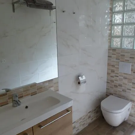 2 Bedroom Paganini Nice